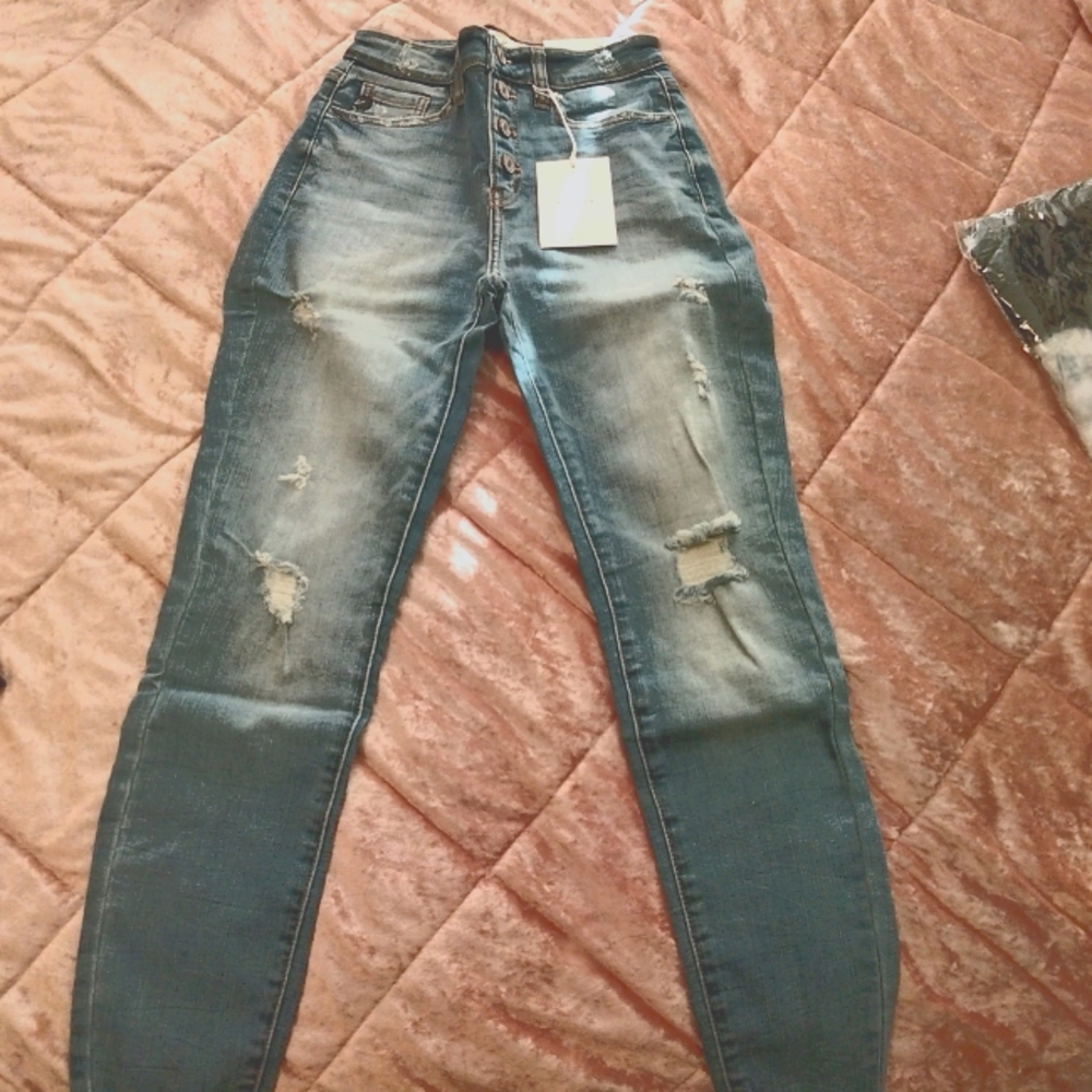 Distressed Skinny Jeans